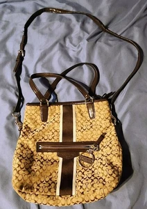 Coach Handtasche F27024 Khaki/Mahagoni/Hellbraun in Farbe, gebraucht - Bild 1 von 9