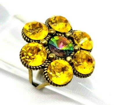 Precioso anillo Michal Negrin una flor con incrustaciones de piedras de cristal amarillo. Foto 1 de 4