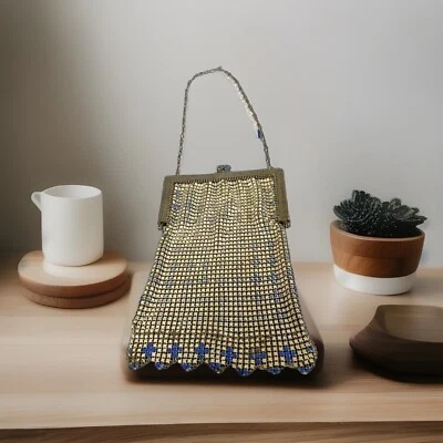 Antiguo bolso de mano de noche con eslabones de malla con detalles de cruz azul vintage Foto 1 de 4