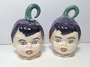 Vintage 1961 lila Pixie Elfe Keramik Salz & Pfefferstreuer Retro 2er Set (signiert) - Bild 1 von 10