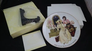 NUEVO Avon 8" Placa Coleccionable 2005 Avon Rose Circle Premio Placa Coleccionable Certificado de Autenticidad - Imagen 1 de 7