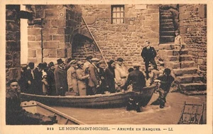 CPA le Mont Saint-Michel arrivée en barque (280536) - Imagen 1 de 2