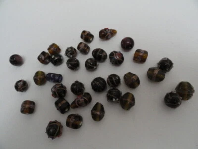 Lote de 34 cuentas venecianas negras de vidrio para pastel de boda INDIA 15 mm fabricación de joyas artesanales Foto 1 de 4