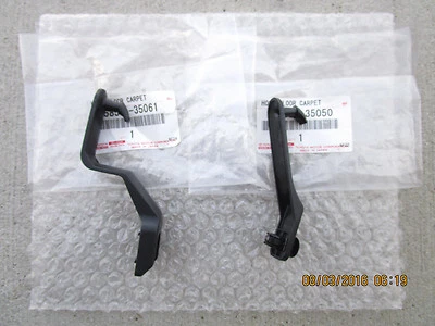07 - 11 TOYOTA FJ CRUISER SET OF 2 FLOOR MAT CLIP CARPET CLIP NEW 35061 & 35050 - Image 1 of 4