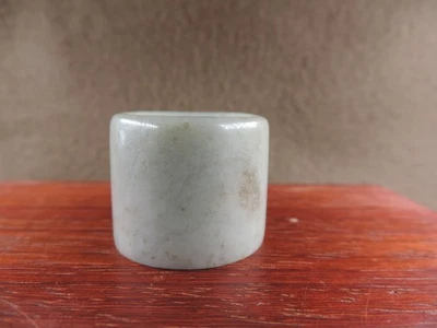 Anillo de jade Heian natural tallado a mano anillo de jade antiguo Foto 1 de 4