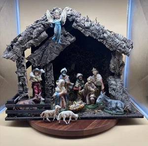 Vintage Fontanini Nativity Set Italian, Hand Painted 12 Figures & Large Crèche - Picture 1 of 21
