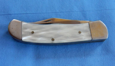 White Trail Pearl Look Handle 2 Blade Pocket Knife - Image 1 of 4