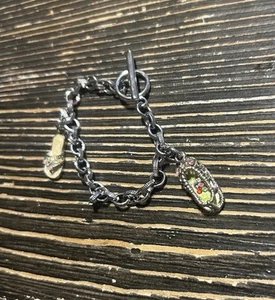 Child’s Charm Bracelet With 2 Shoe Charms Sparkly Rhinestone Cute Silver Tone - Picture 1 of 10