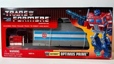Transformers G1 Commemorative Series 1 Optimus Prime ToysRUs Exclusive - Image 1 of 4