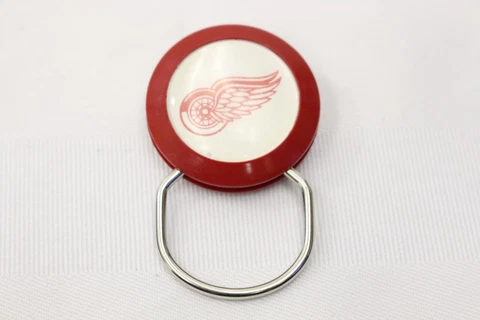 Vintage Detroit Red Wings Keychain NHL Hockey Key Ring -A6 Cover