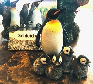 *Realistic High Quality Plastic Toy - Emperor penguin w Chicks - Schleich 14618 - Bild 1 von 4