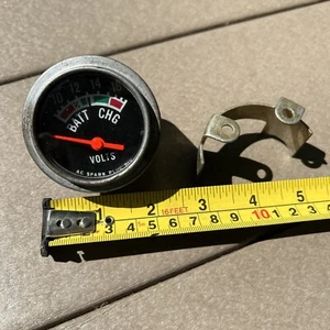 AC VOLTMETER GAUGE BATTERY CHARGE VOLTS 6474021 USA NEW NOS VINTAGE RAD-SALES - Picture 1 of 12