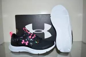 Under Armour Mädchen Infinity 2.0 bedruckte Laufschuhe 3026166 001 schwarz/pink - Bild 1 von 3