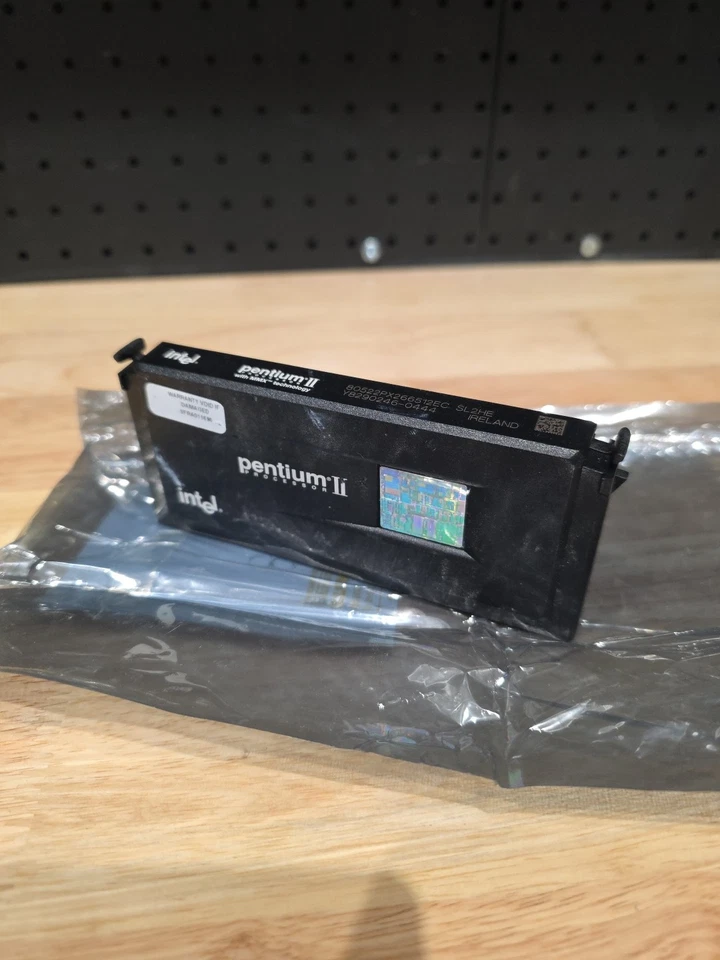 Intel Pentium II 266 MHz Processor SL2HE SL2HC Tested And Working - Image 1 of 4