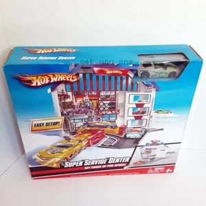 NEW Hot Wheels Super Service Center Deluxe Playset Gas Station Mattel 2009 - Picture 1 of 5