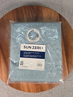 Panel de cortina con ojal apagón 100 % aislado Sun Zero Duran 50" x 63 azul Foto 1 de 3