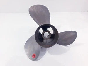 MerCruiser Bravo 3 III Prop 13.75x28P Stainless Steel Propeller 28 P Pitch Rear - Picture 1 of 6