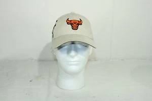 9twenty New Era Men's Chicago Bulls Tan Adjustable Strapback Hat - Picture 1 of 10