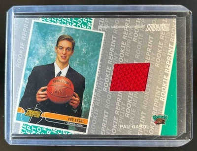 2002-03 Stadium Club Pau Gasol Reprint Jersey #/700 Grizzlies - Image 1 of 2