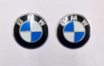 BMW R 45 50 60 65 COPPIA PLACCHETTE STEMMA LOGO CARENATURA 46637686746 MM 70 - Изображение 1 из 2