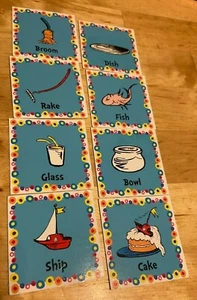 The Cat In The Hat Game - Replacement Pieces: 8 Blue Picture Cards - Picture 1 of 1