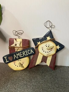Set of 2 USA Partiotic Snowmen Flag Wood Wall Decor Ornament - Picture 1 of 9