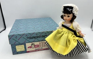 Madame Alexander France 590 Vintage 1978 Doll Collectible 8" - Picture 1 of 8
