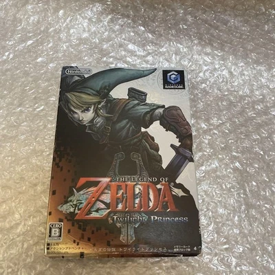 Nintendo GameCube The Legend of Zelda Twilight Princess GC Software Video Game - Image 1 of 3