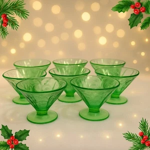 Juego de 8 Sherbet con patas de vidrio verde Madrid Depresión de colección de vidrio federal - Imagen 1 de 5