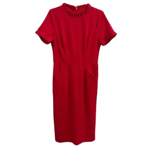Neu mit Etikett Maggy London Größe 10 rot rosa Rüschenkragen Tasche Krepp Etui-Kleid - Bild 1 von 4