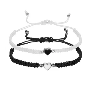Pulseras a juego con cuentas de corazón con bolsa de terciopelo, negro/blanco - Imagen 1 de 6