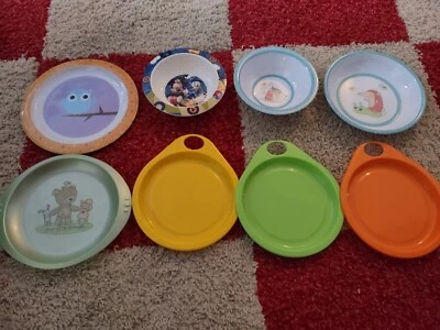 11 x Baby - Kunststoff Geschirr Flaschen Teller Schüsseln - Bild 1 von 2