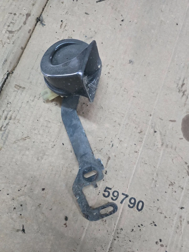 2013 Peugeot 208 1.0vti horn - Image 1 of 1