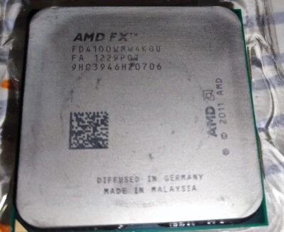 AMD FX-4100 3.6GHz Quad-Core Socket AM3+ (FD4100WMW4KGU) - Immagine 1 di 4