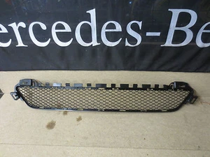 Mercedes C Class W205 2013-15 Bumper Grill Trim Mesh Part No A205 885 04 23 - Picture 1 of 2