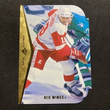 1994-95 Steve Yzerman Upper Deck SP die cut hockey card - #34 - Detroit Red Wing