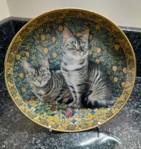 Danbury Mint Collectors Plate Cats Around The World Muppet & Emu In England 1993 - Picture 1 of 3