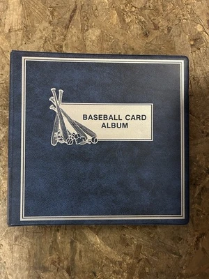 Álbum de coleccionista de tarjetas de béisbol usadas con (76) 9 páginas de bolsillo incluidas en buen estado Foto 1 de 2