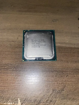 Intel Core 2 Quad Q8300 4x 2,50 GHz LGA775 Mit Kühler - Bild 1 von 3