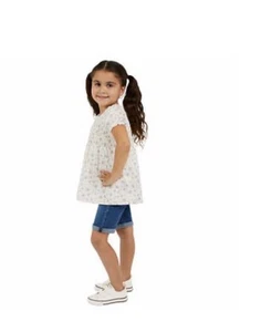 NWT Koala kids 2-piece white floral smocked puffer sleeve top & shorts set - Picture 1 of 6