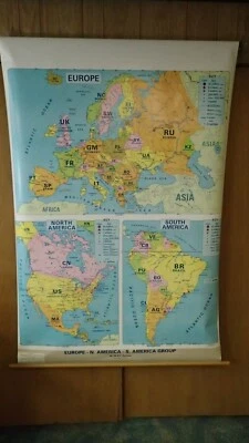 Nystrom Modern Ed Europa Norte América del Sur Mapa Pull Down Resorte Cargado Montaje Foto 1 de 4