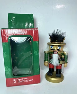 Kurt Adler 5" Little Wooden Nutcracker Soldier Sword Military Christmas Figurine - Imagen 1 de 10