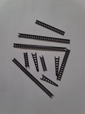 10 LADDERS FOR OO GAUGE 1:76 MODEL RAILWAY OO GAUGE - Image 1 of 2