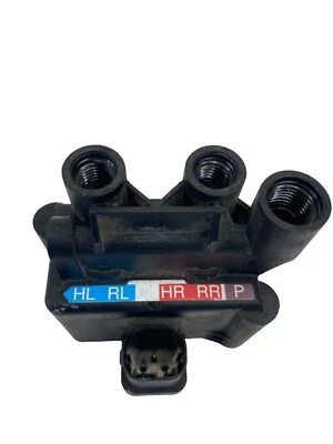 06-12 Bloque de válvulas de suspensión neumática neumática Mercedes-Benz R350 3,5 L A2513200158 Foto 1 de 4