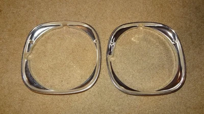 Par de biseles de faros Pontiac LeMans & Tempest #9799635 como nuevos 1970, 1971, 1972. Foto 1 de 4