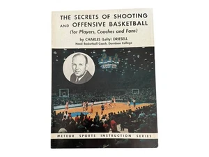 1965 Secrets of Shooting and Offensive Basketball for Players Coaches and Fans - Bild 1 von 2