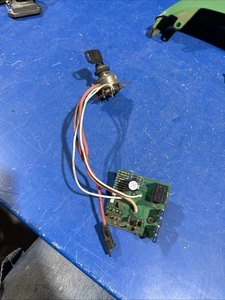 John Deere 345 335 325 Number-070000 Ignition Switch Module AM122913 Oem - Picture 1 of 4
