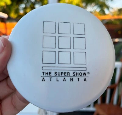 1990 Atlanta Super Show Innova Сан-Марино мини диск-гольф #663 (бесплатная булавка фрисби) - Изображение 1 из 4