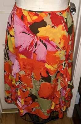 Falda de seda con volantes florales talla 10 St. John Couture para mujer Foto 1 de 4