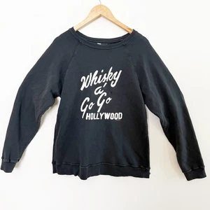 RetroBrand Whiskey A’ Go Go Hollywood Crewneck Sweatshirt Medium - Picture 1 of 3